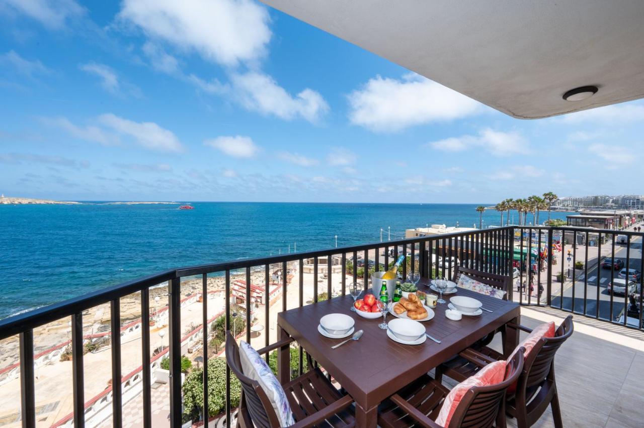 Islet Promenade Seafront Apartment With Large Corner Terrace By Getawaysmalta St. Paul's Bay Dış mekan fotoğraf