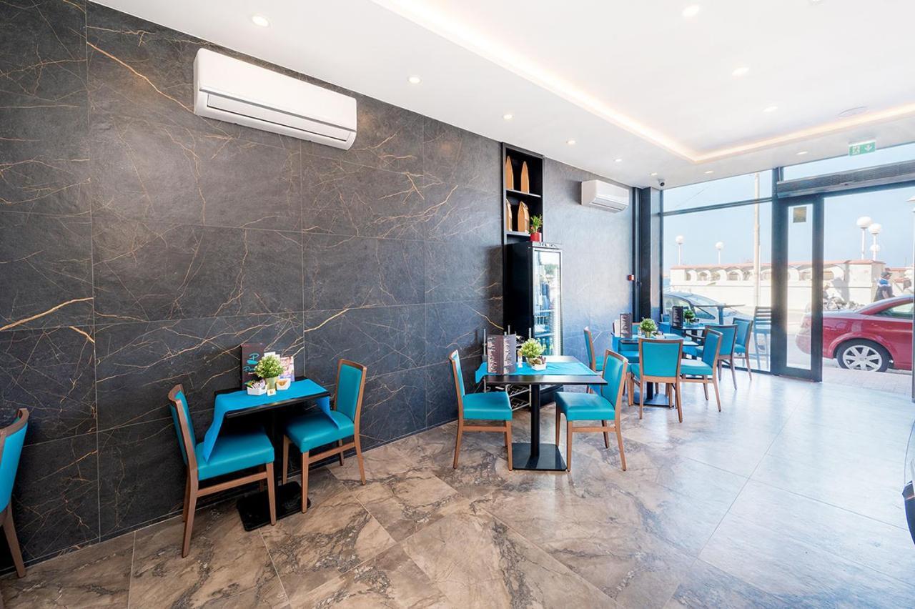 Islet Promenade Seafront Apartment With Large Corner Terrace By Getawaysmalta St. Paul's Bay Dış mekan fotoğraf